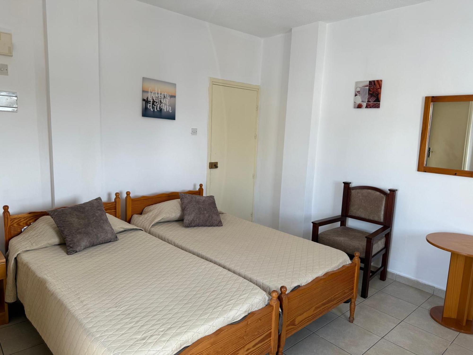 Terpsithea Apartments Ayia Napa Bagian luar foto